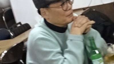 창원사는 배관과 강의훈